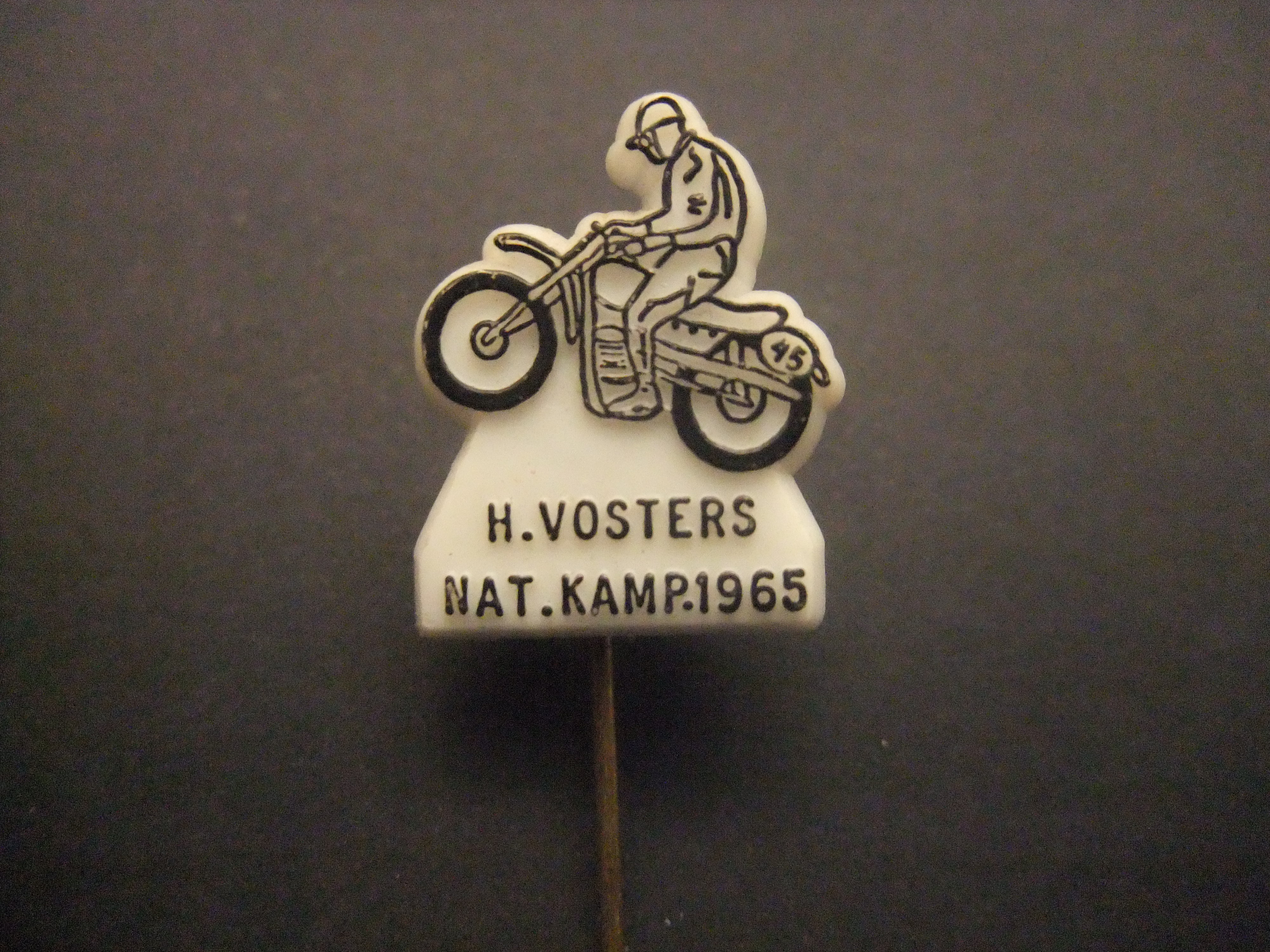 Henk Vosters ( uit Eindhoven) Nederlands kampioen motorcross 150 cc. 1965